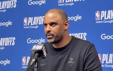 b体育官网-丢g3乌度卡仍甩锅！多次不满关键时刻，批谢泼德传球，谈g4未放弃|火箭|凯文·杜兰特|申京|阿尔佩伦-申京|艾米-乌度卡_新浪体育_新浪新闻